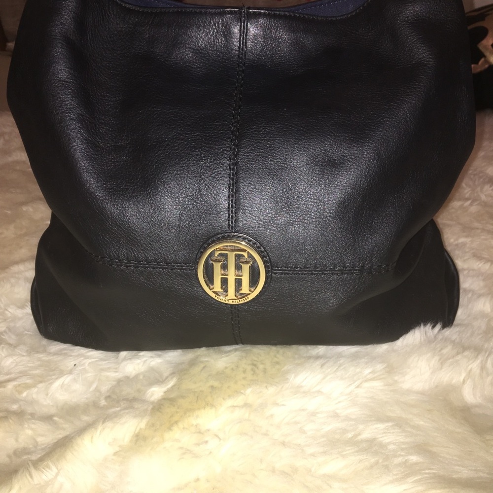 Tommy Hilfiger leather purse